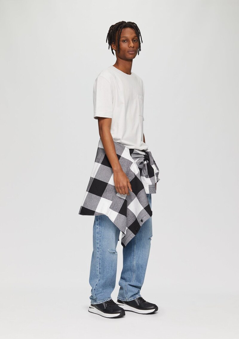 T-Shirt mit Brusttasche