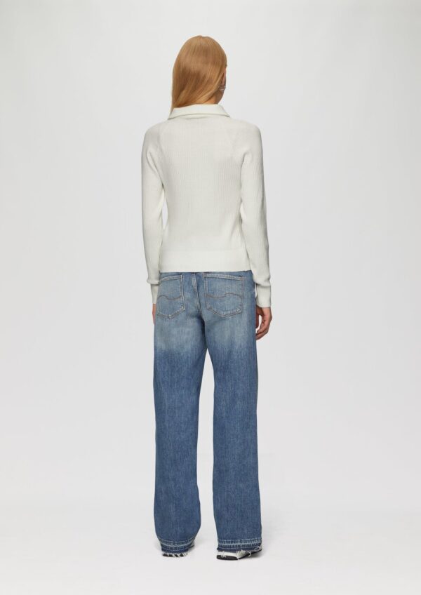 Schmaler Pullover mit Troyer-Kragen