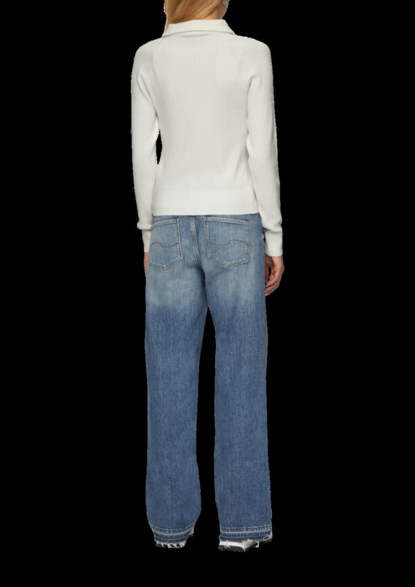 Schmaler Pullover mit Troyer-Kragen