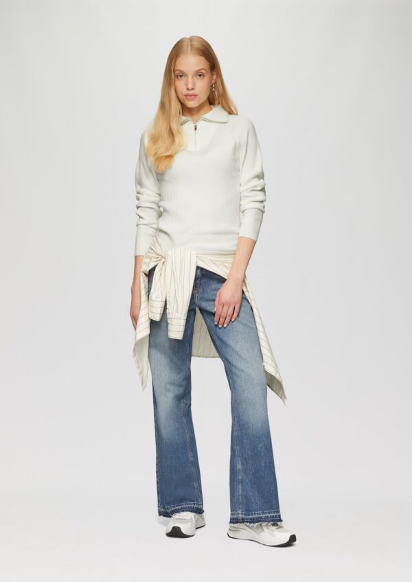 Schmaler Pullover mit Troyer-Kragen