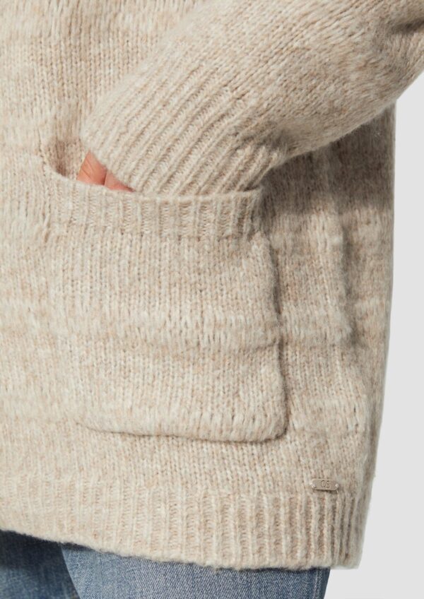 Weiche Strickjacke mit dezenter Struktur