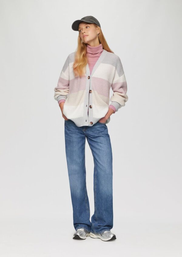 Flauschige Oversize-Strickjacke