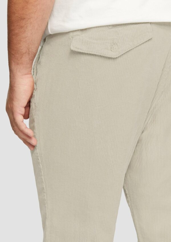 Cord-Chino aus Baumwollstretch mit Bundfalten