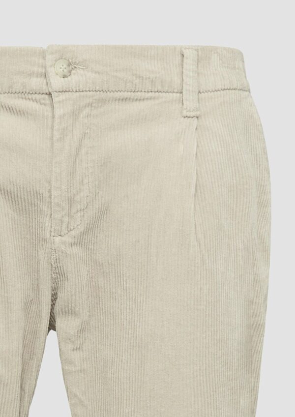 Cord-Chino aus Baumwollstretch mit Bundfalten