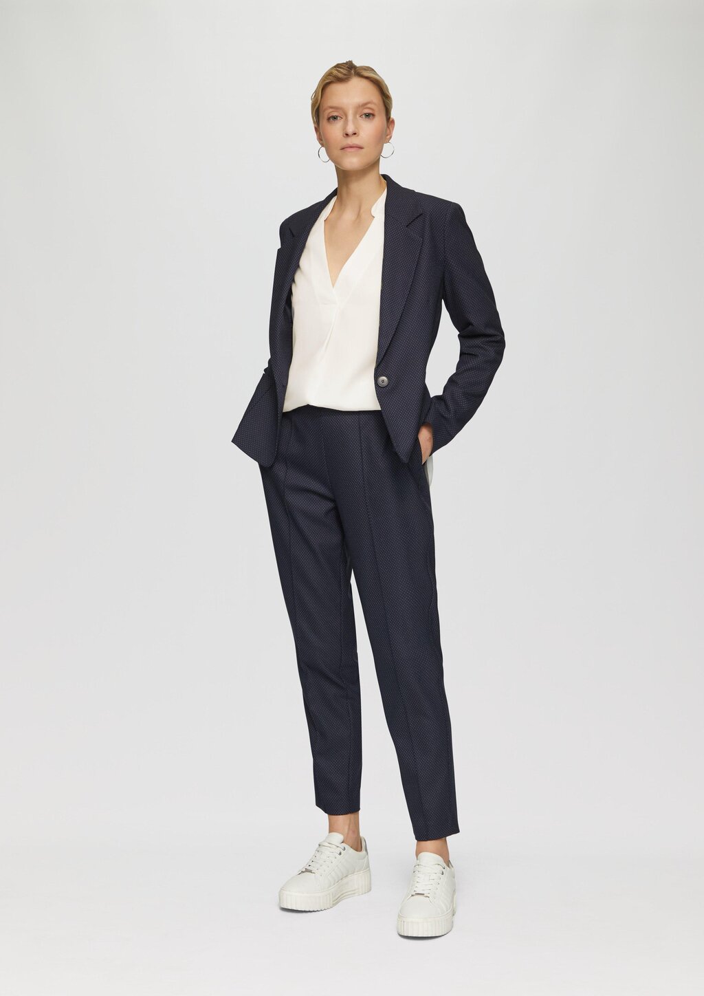 Longbluse aus Modalmix mit Tunika-Ausschnitt