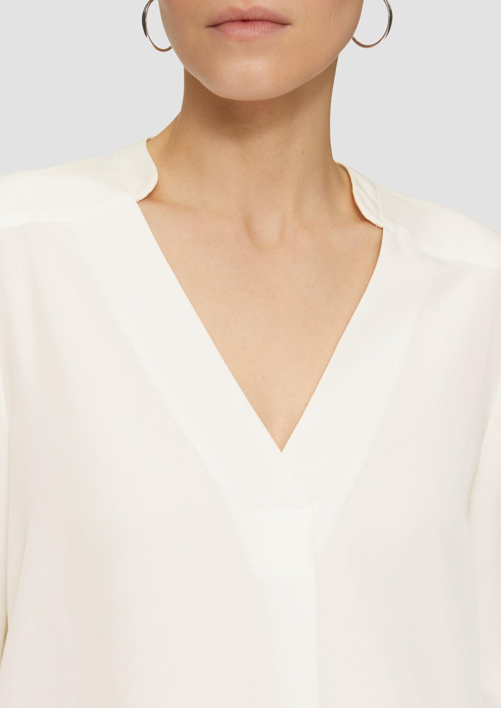 Longbluse aus Modalmix mit Tunika-Ausschnitt