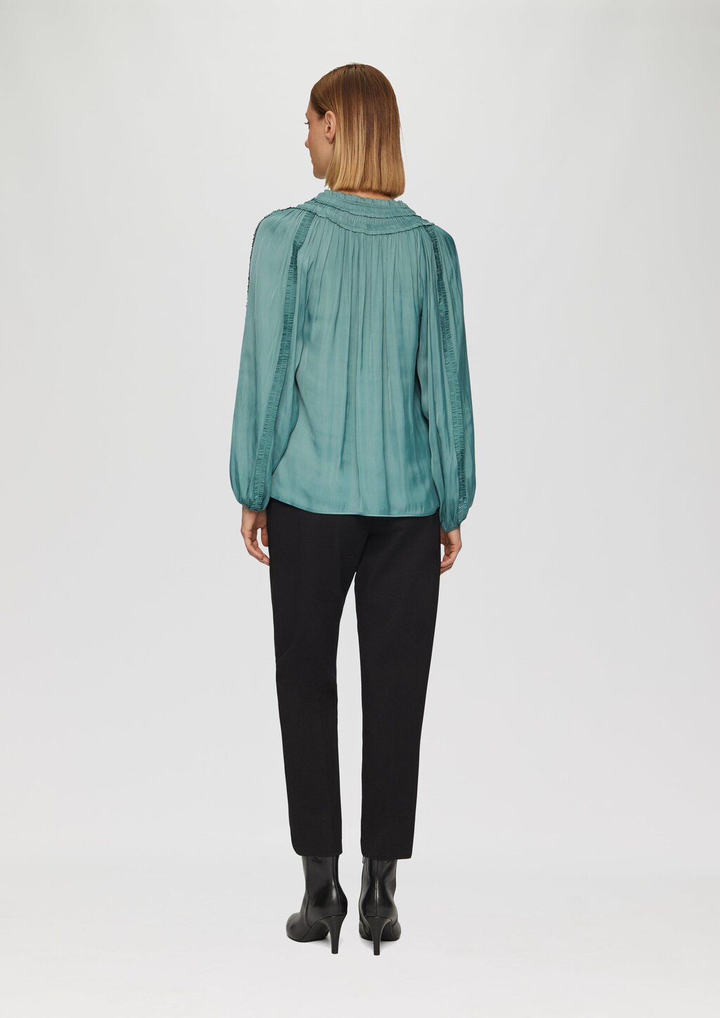 Tunika-Bluse mit Rüschen-Details