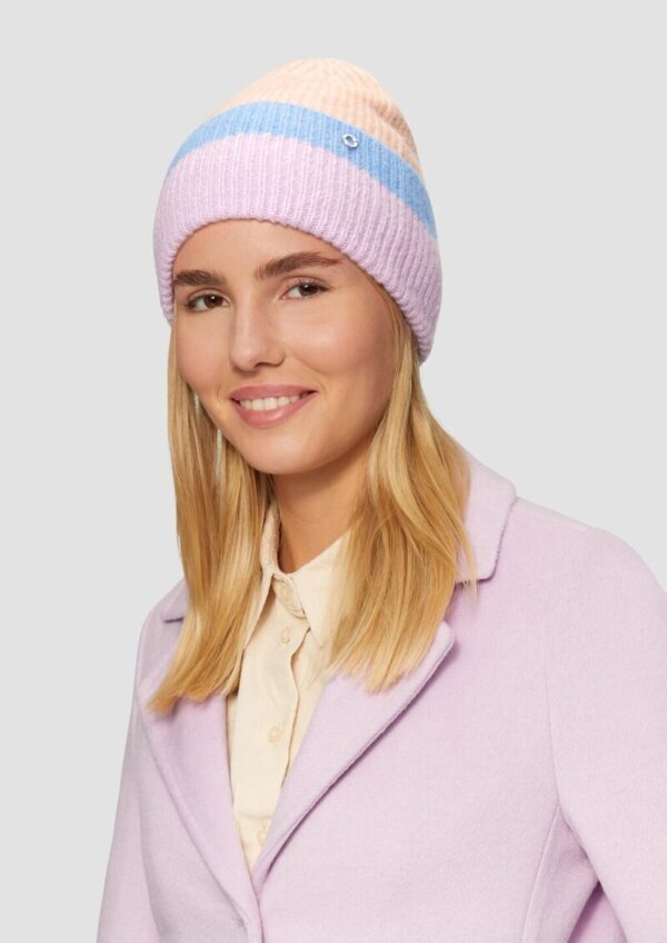 Strickbeanie mit Streifen