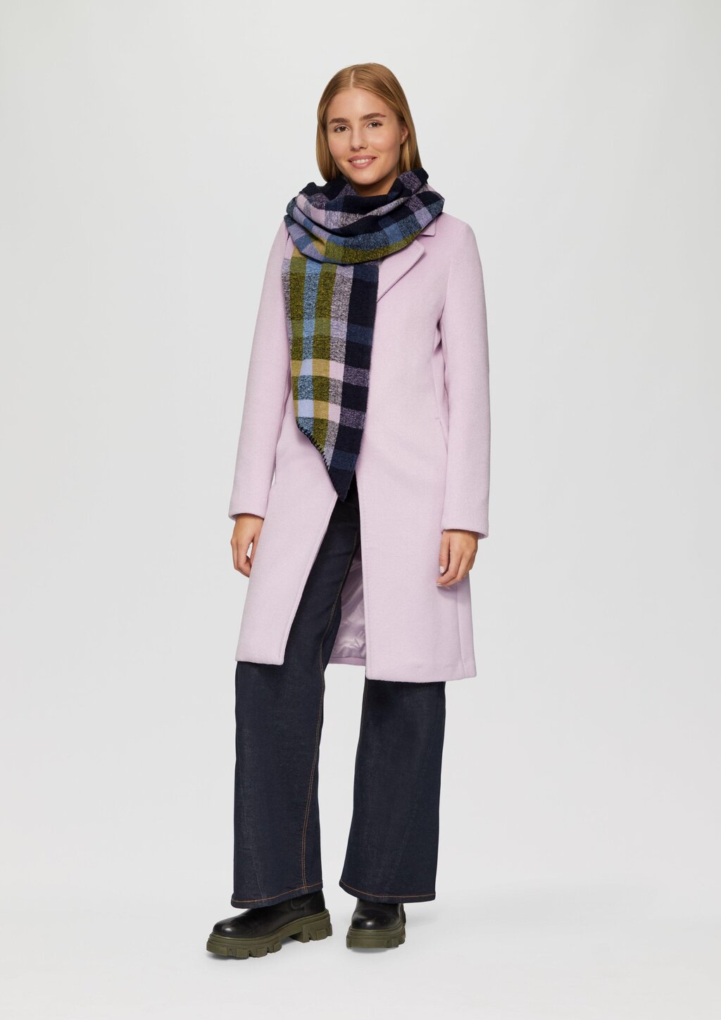 Schal mit Karomuster