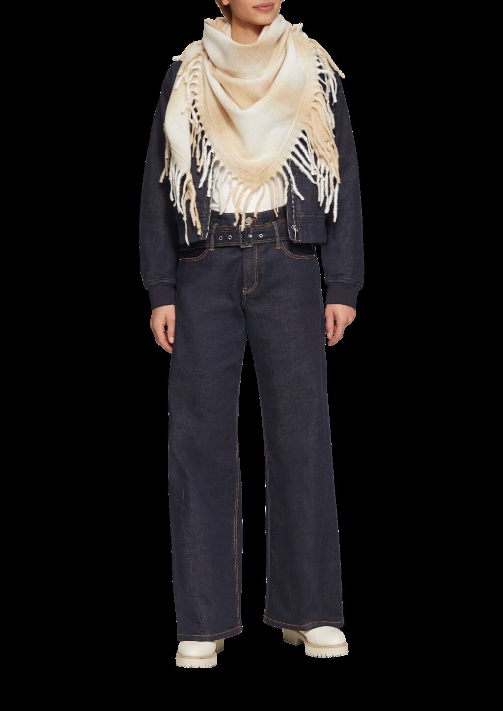 Gemusterter Schal mit Fransen