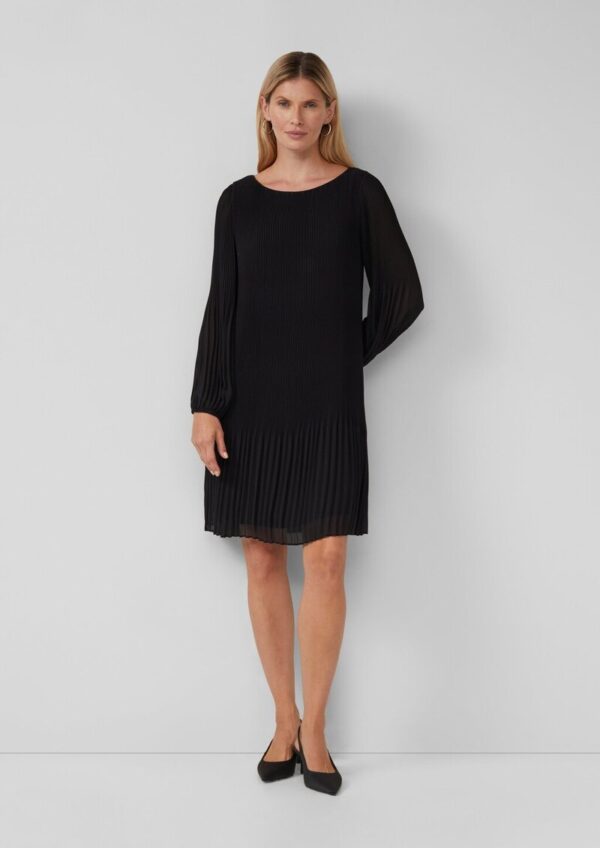 Plissiertes Chiffonkleid