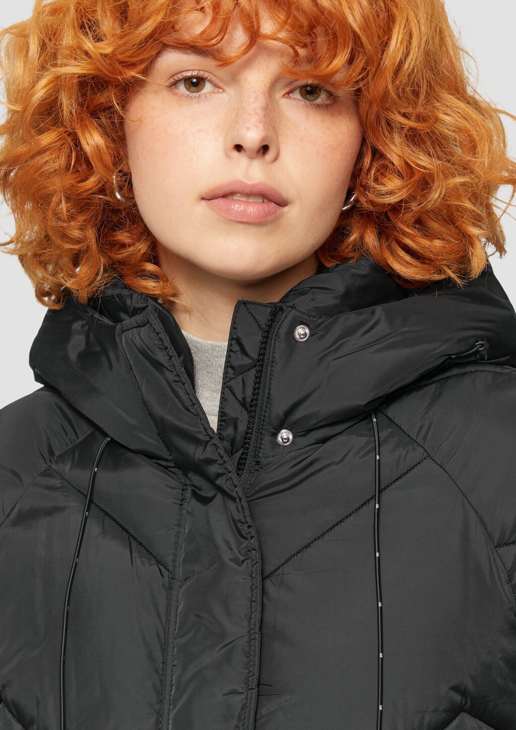 Steppmantel mit Kapuze