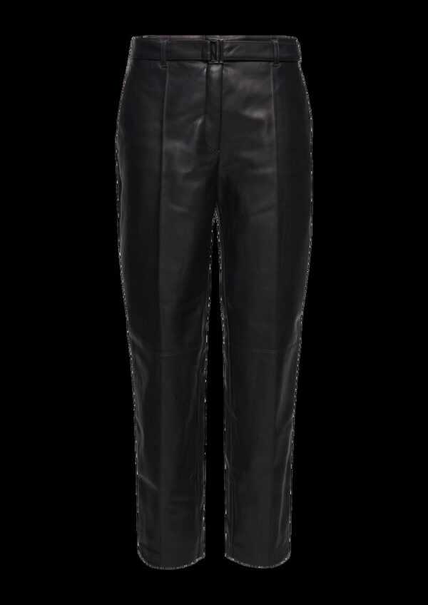 Relaxte Cigarette Pants aus Kunstleder mit Gürtel