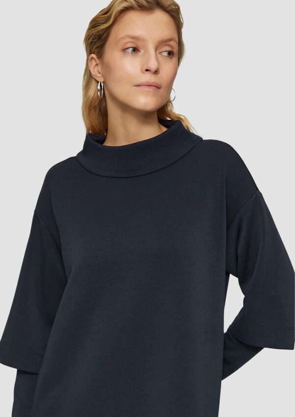 Scuba-Kleid mit Layer Details und Stehkragen