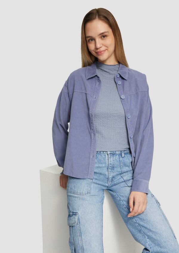 Strukturiertes Longsleeve mit angeschnittenem Stehkragen