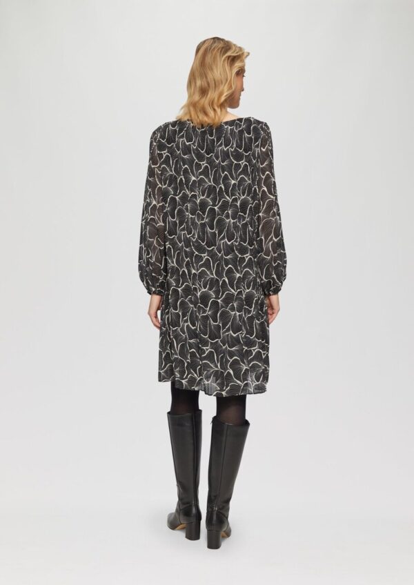 Plissiertes Kleid aus Chiffon