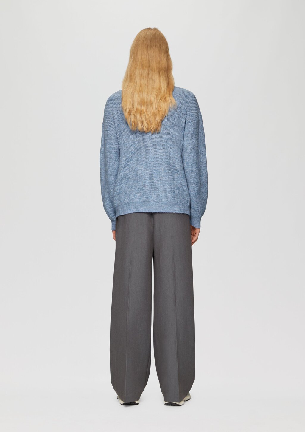 Weicher Pullover mit Rippstruktur