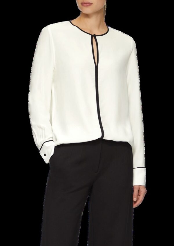 Viskosebluse mit Kontrastdetails
