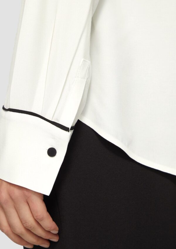 Viskosebluse mit Kontrastdetails