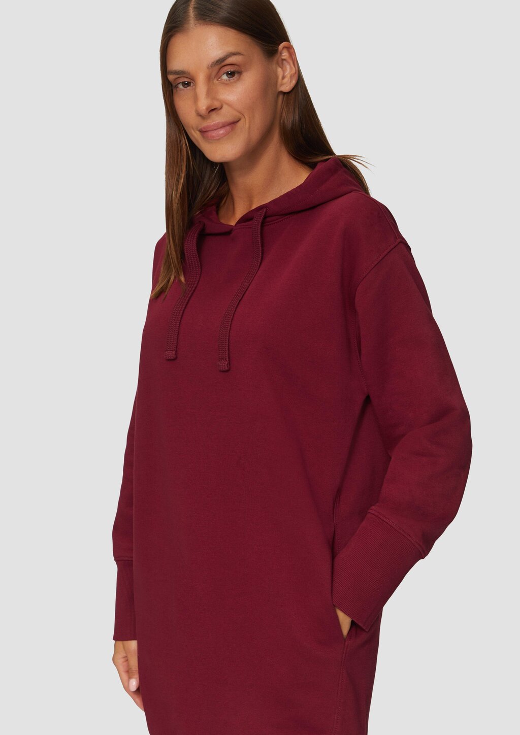 Sweatkleid mit Eingrifftaschen und vorgesetzter Seitennaht