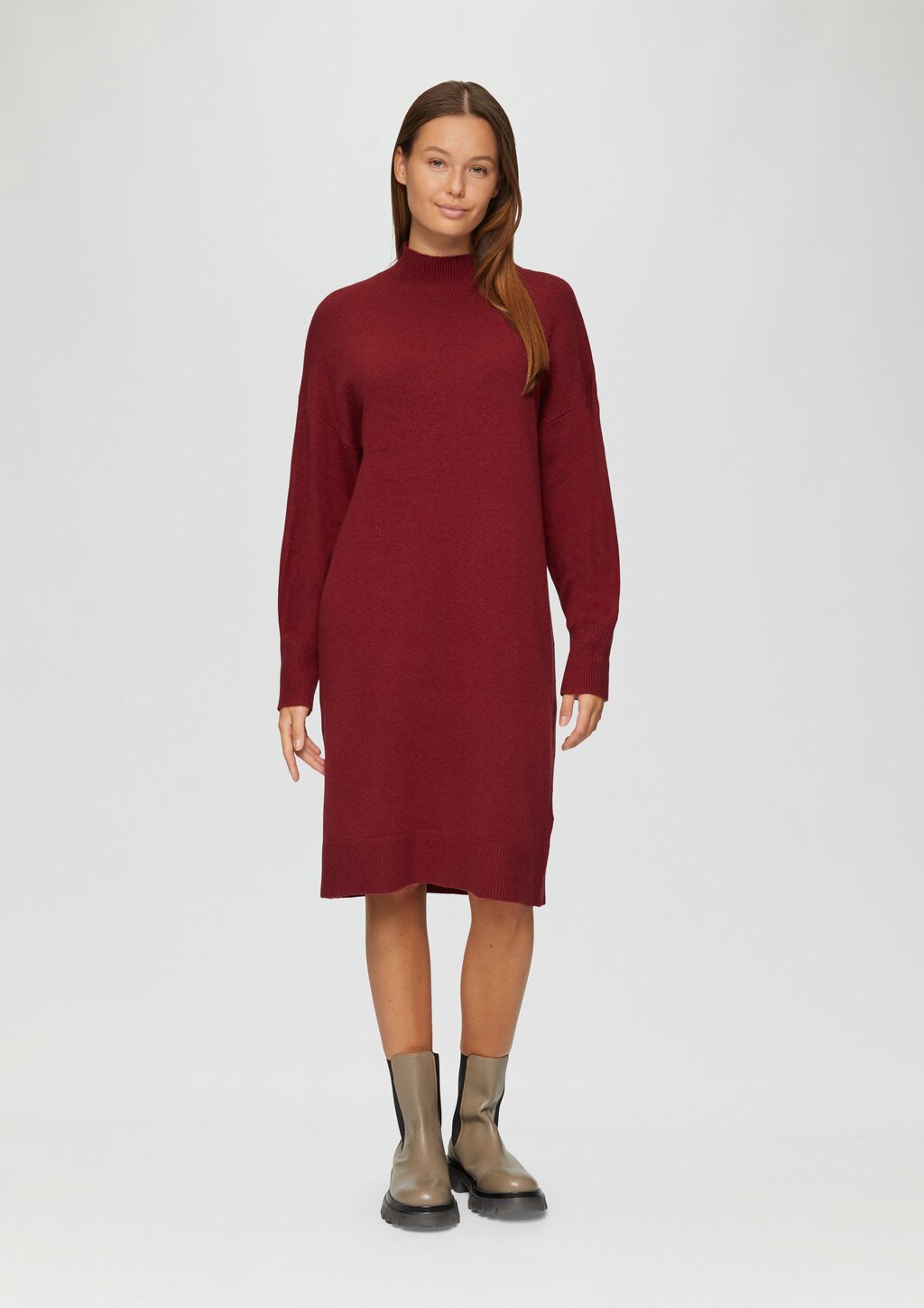 Weiches Strick-Kleid mit Stehkragen