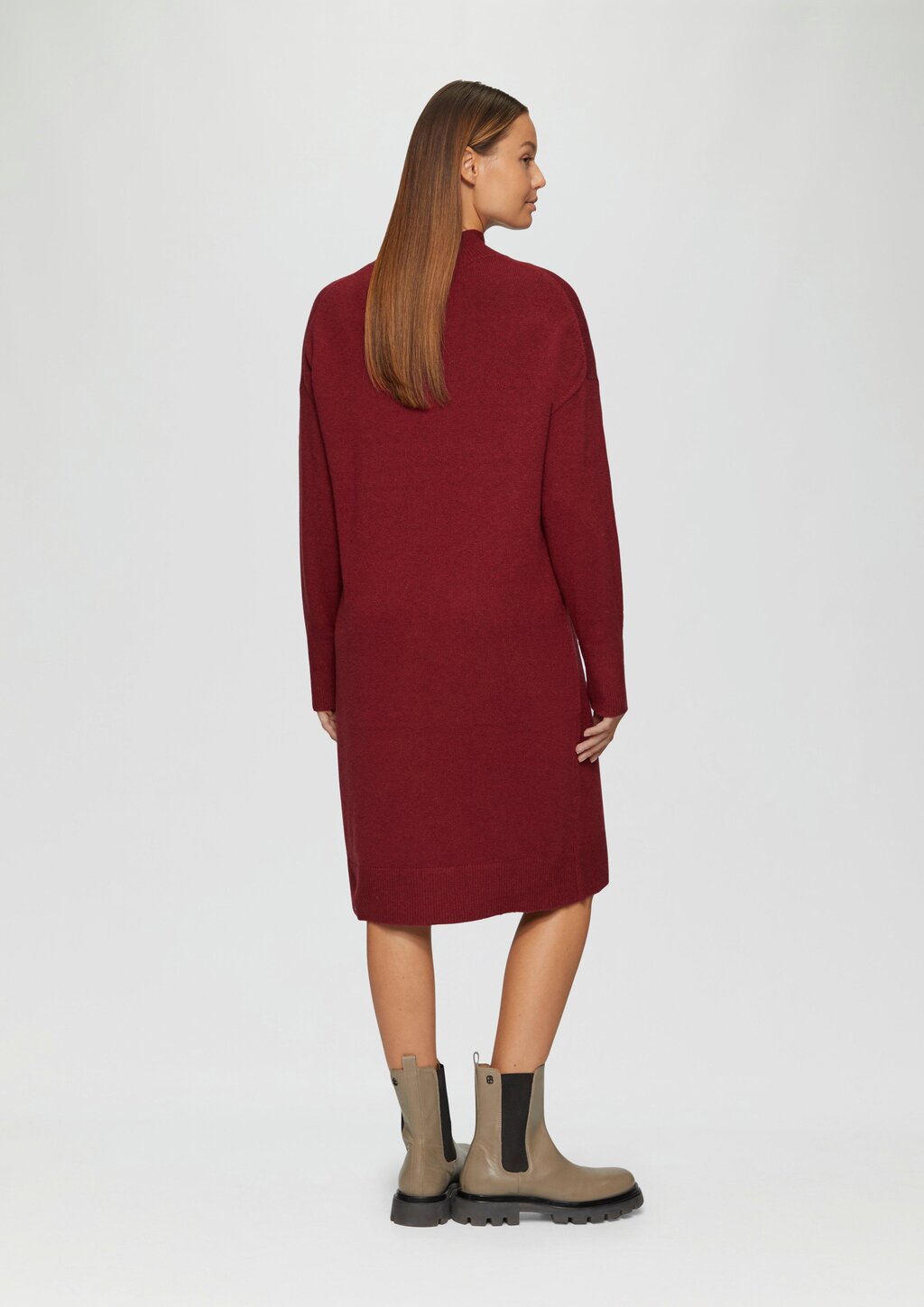 Weiches Strick-Kleid mit Stehkragen