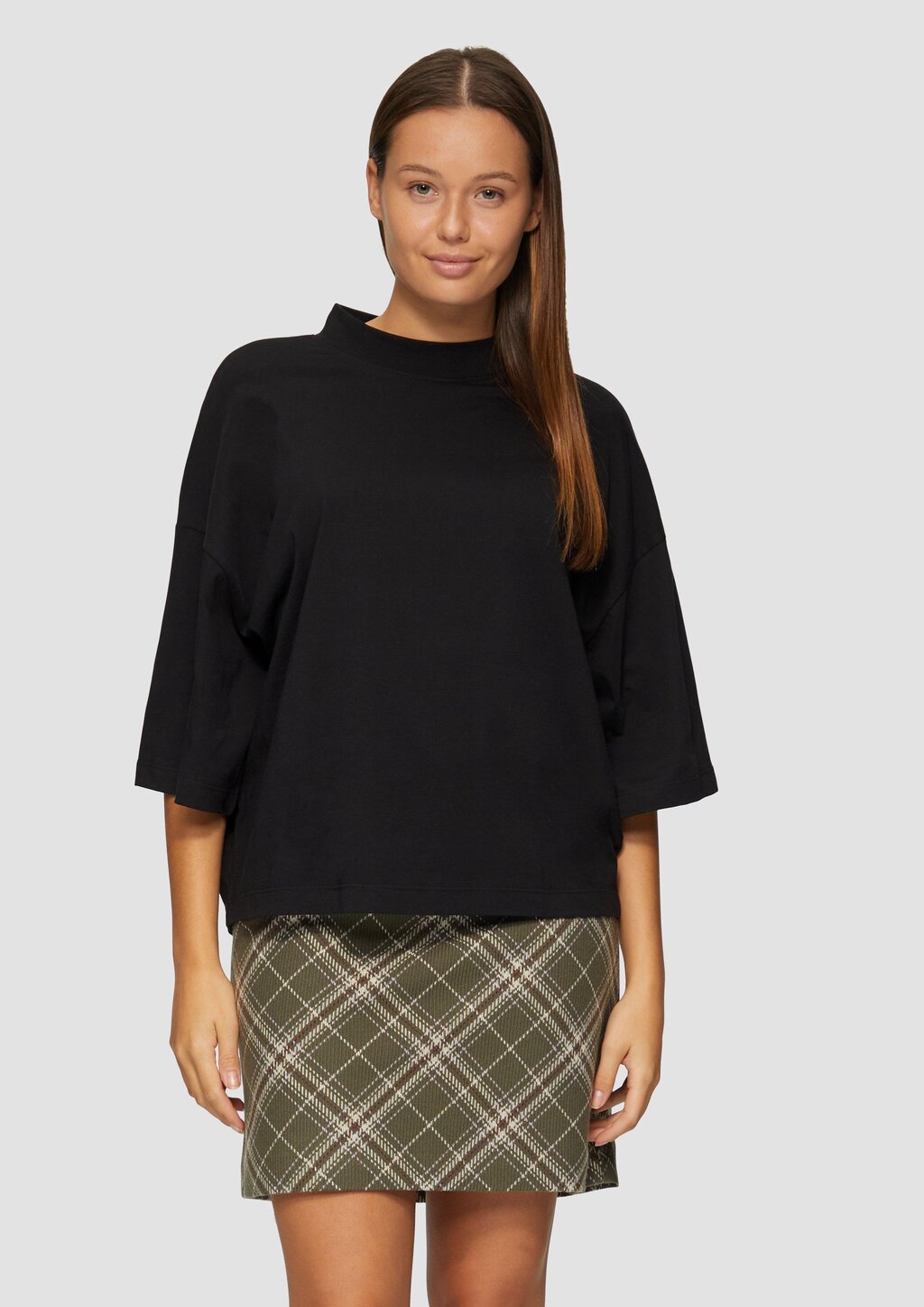 Oversized T-Shirt mit überschnittenen Schultern