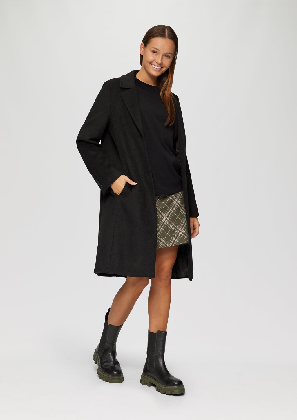 Oversized T-Shirt mit überschnittenen Schultern