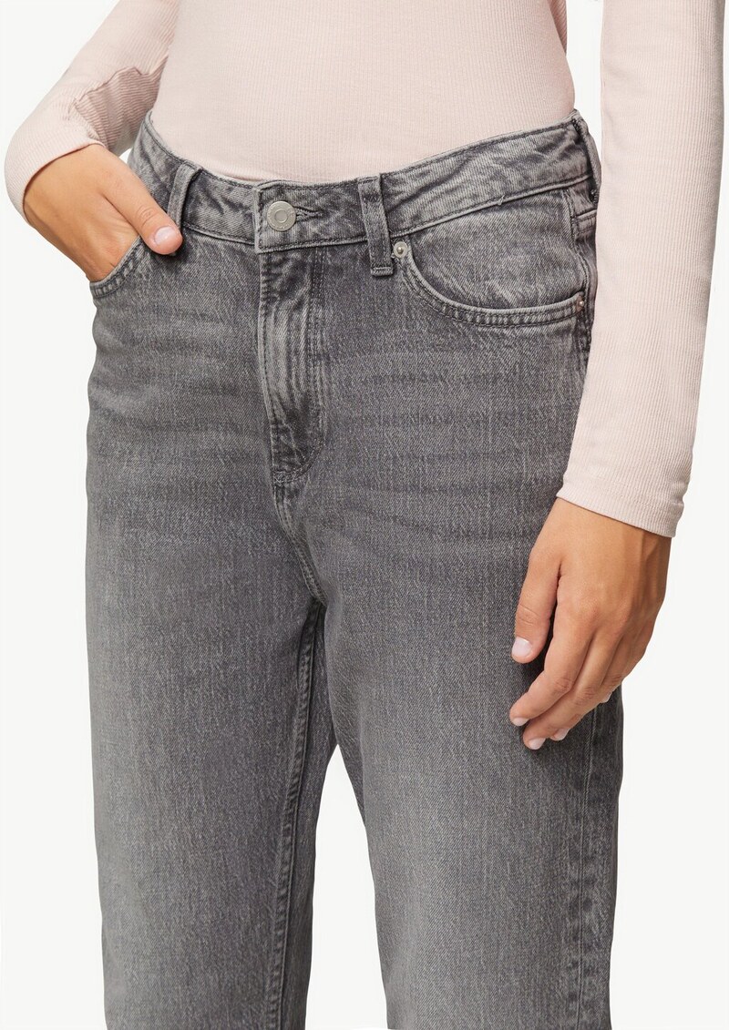 Jeans Tizie / Slim Fit / High Rise / Tapered Leg / Inch Sizes