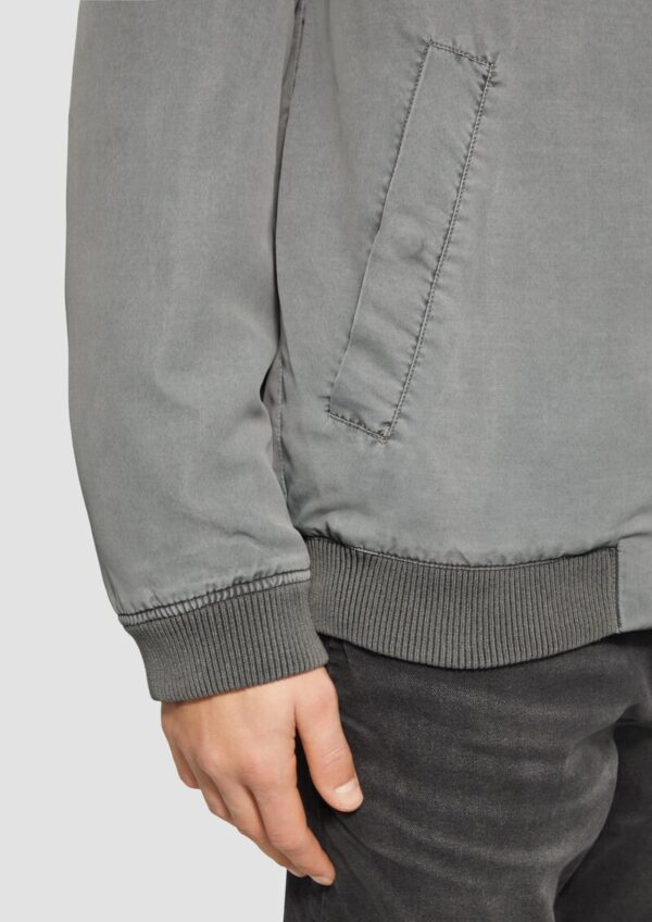 Gewaschene Bomberjacke mit Rippbündchen