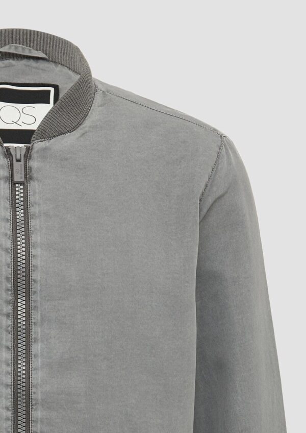 Gewaschene Bomberjacke mit Rippbündchen