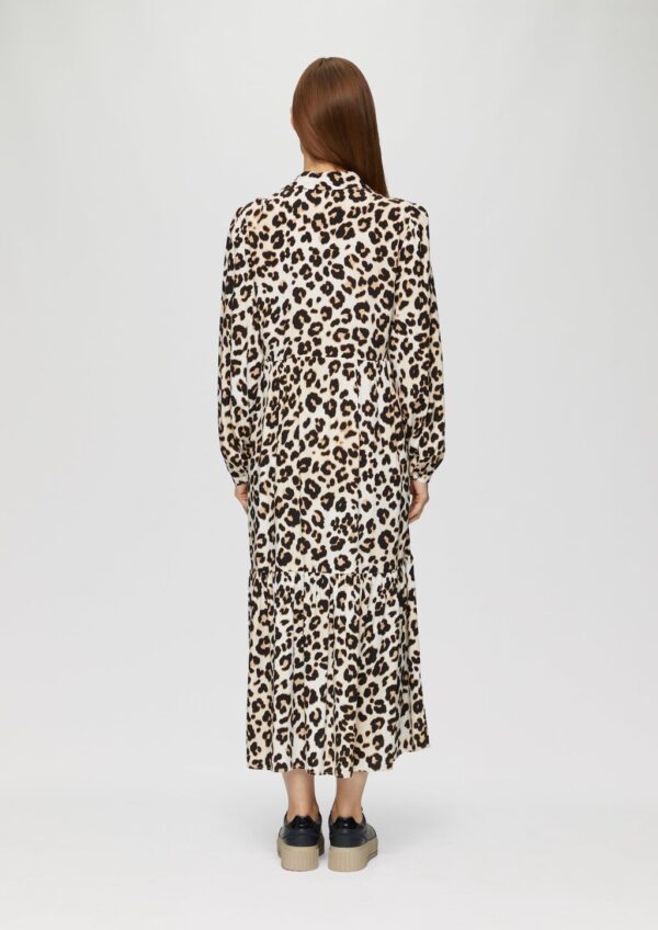Langes Viskosekleid mit Leo-Muster und Volants