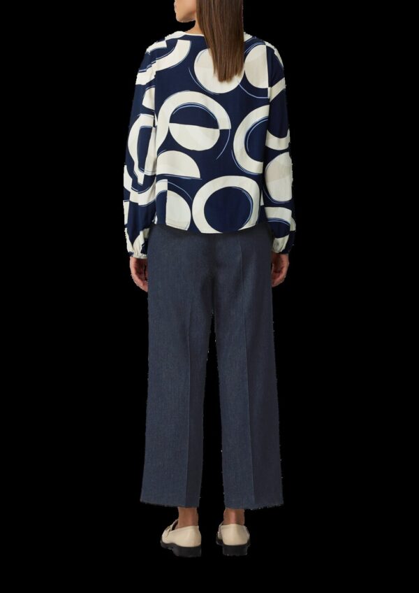 Gemusterte Viskosebluse mit Bindeband