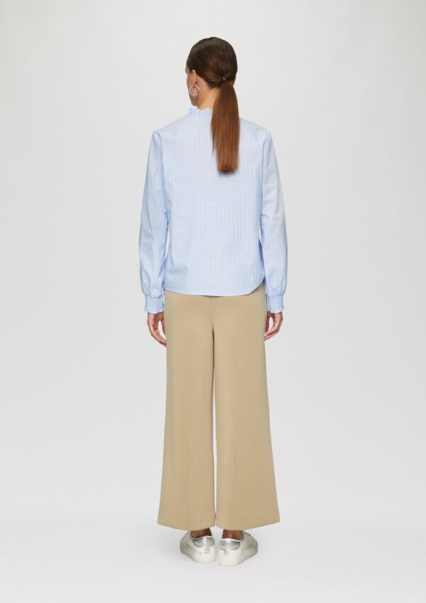 Gestreifte Baumwollbluse mit Smok-Details