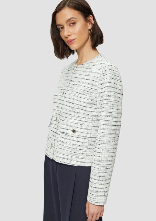 Gefütterte Bouclé-Jacke mit Zierknöpfen