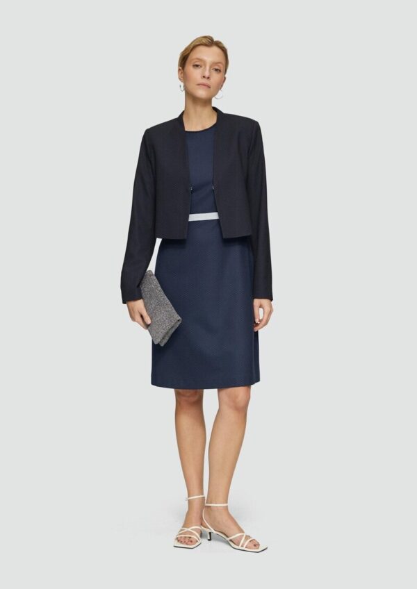 Fein gepunkteter Kurzblazer