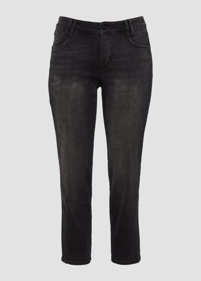 Jeans / Curvy Fit / Mid Rise / Slim Tapered Leg