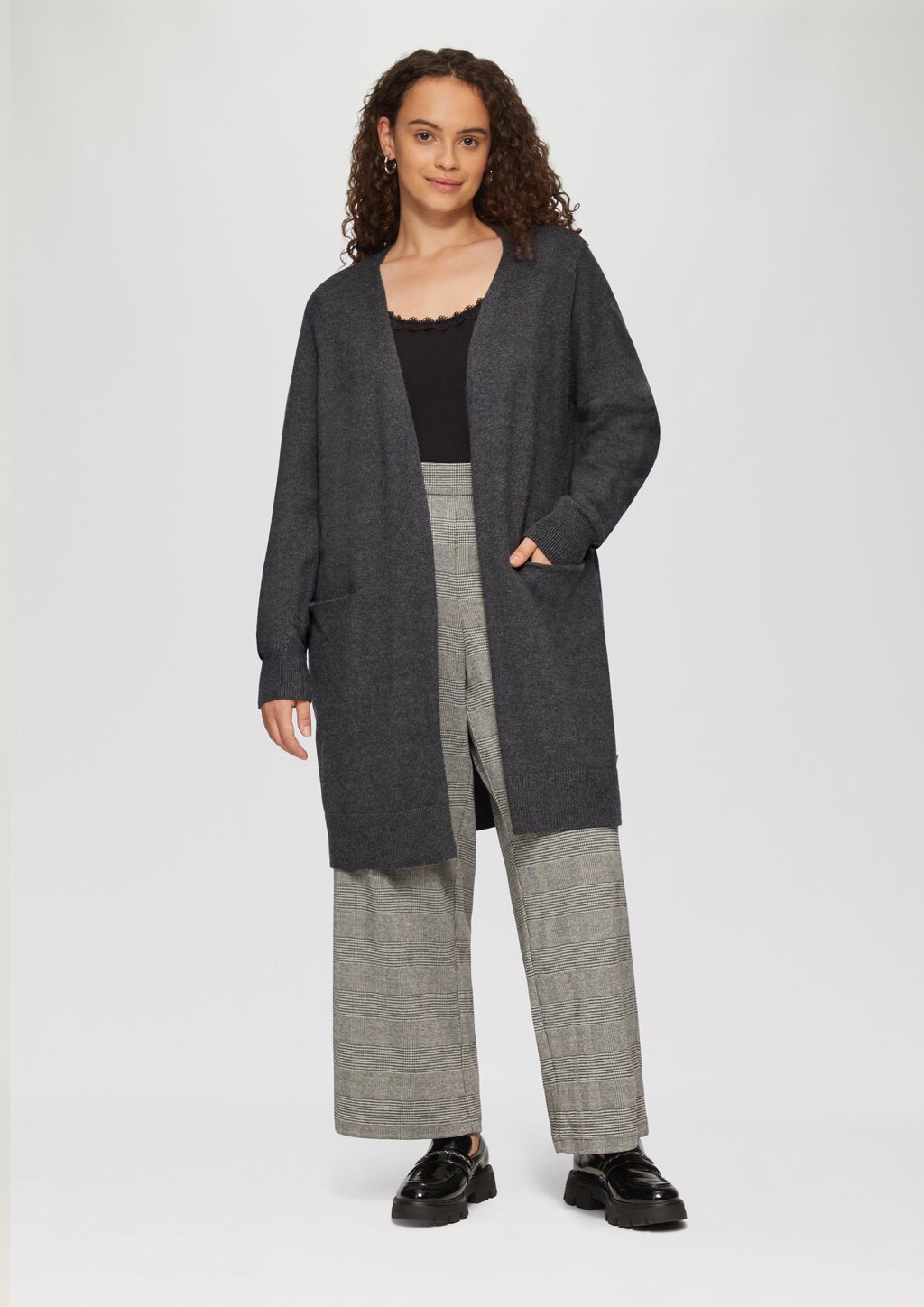 Lange Strickjacke aus Viskosemix