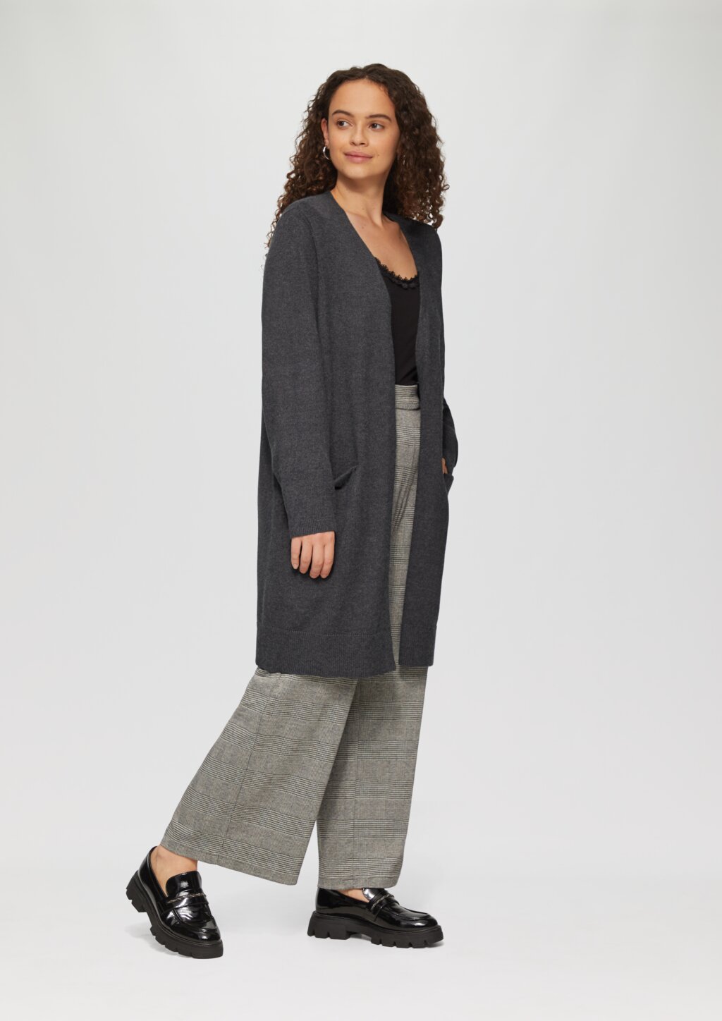 Lange Strickjacke aus Viskosemix