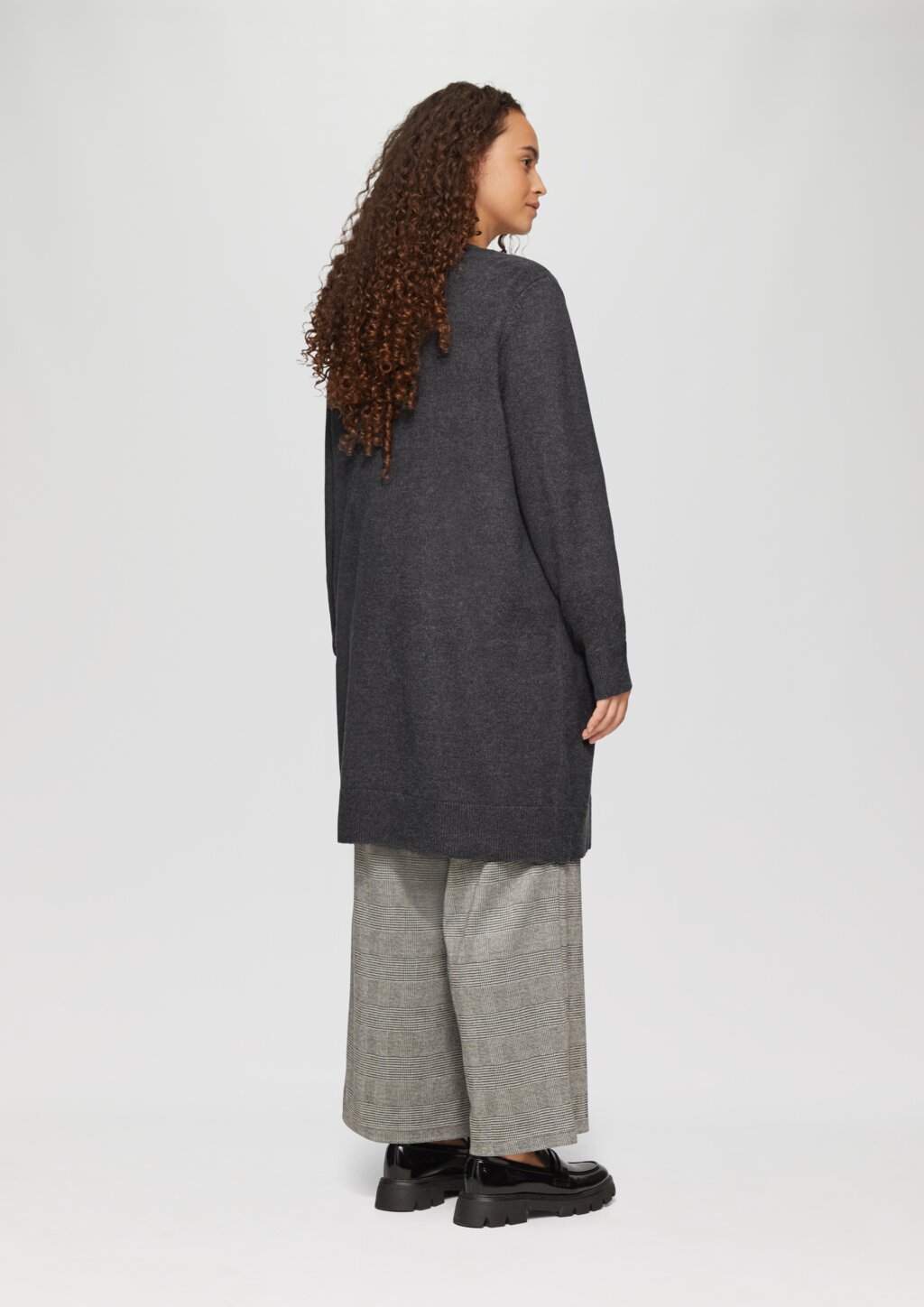 Lange Strickjacke aus Viskosemix