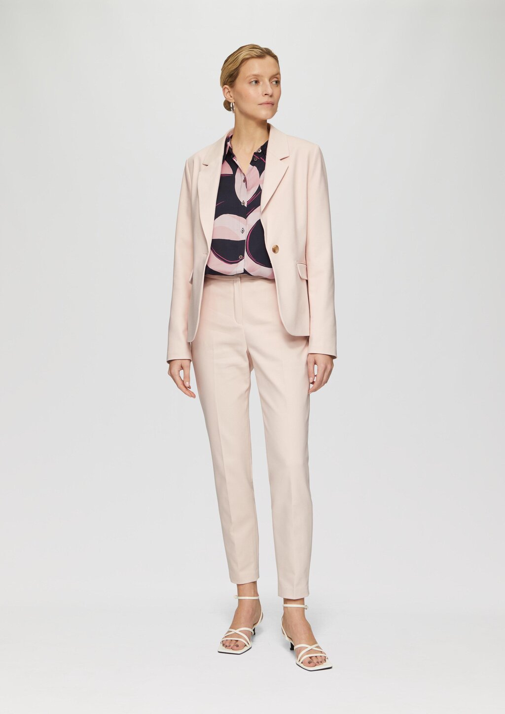 Satinierte Longbluse mit Falten-Details