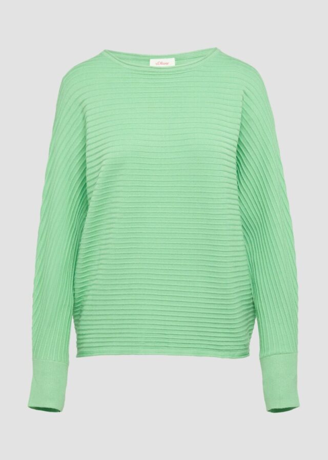 Weicher Strickpullover aus Viskosemix mit Fledermausärmeln