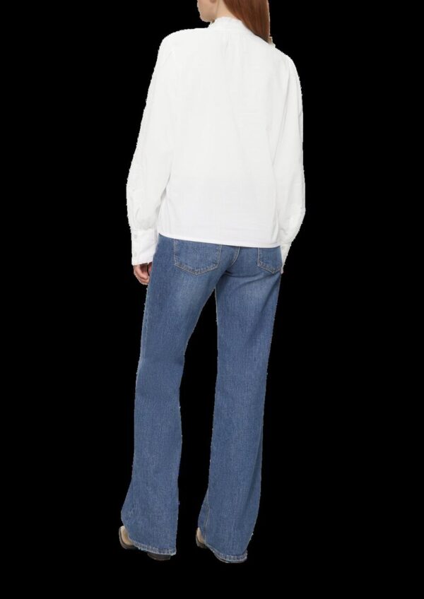 Leichte Baumwollbluse mit Stickerei am Ärmel