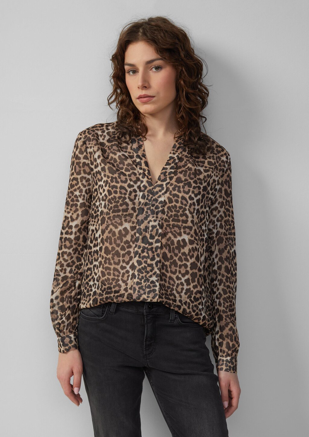 Leicht transparente Chiffonbluse mit All-over-Print