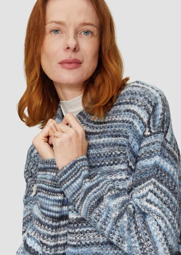 Locker geschnittene Strickjacke in Streifenoptik