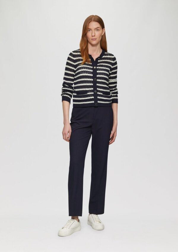 Geringelte Lochstrickjacke mit Knöpfen