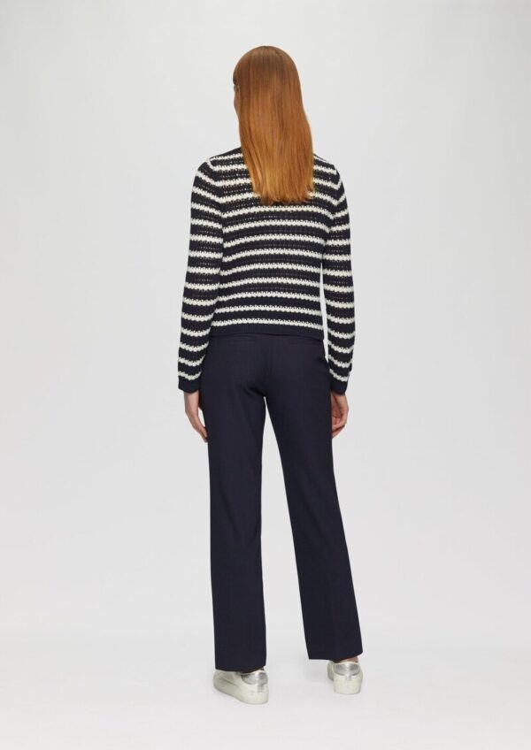 Geringelte Lochstrickjacke mit Knöpfen