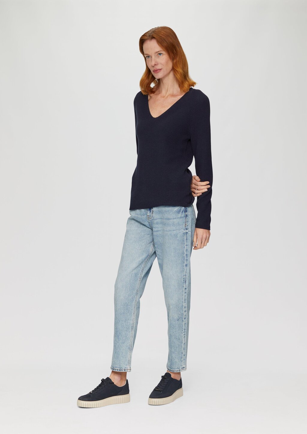 Strickpullover mit V-Ausschnitt und Raglan-Ärmeln