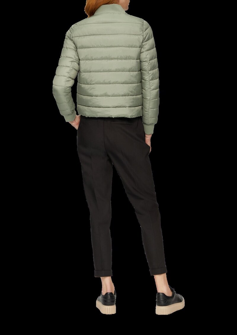 Kurze Steppjacke mit Rippbündchen