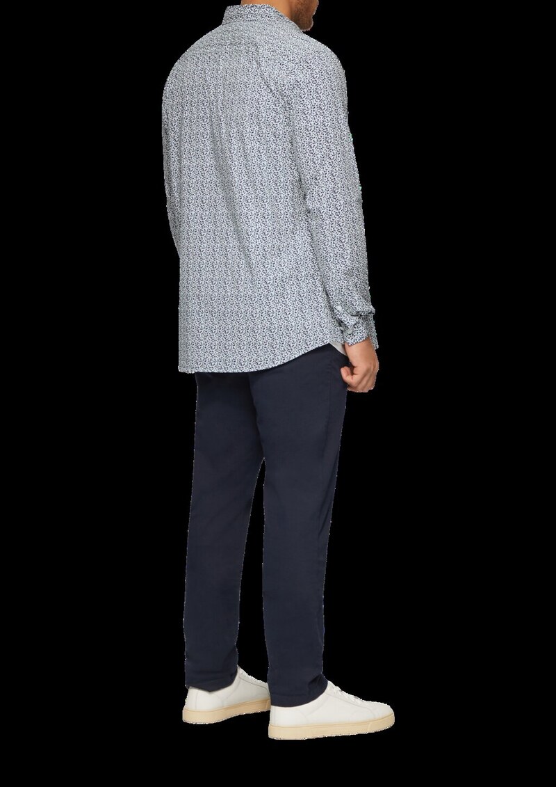 Slim Fit: Gemustertes Hemd mit Kentkragen